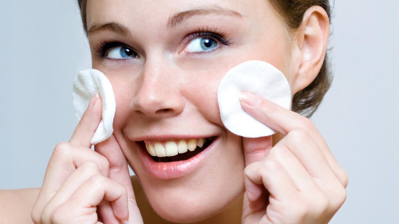 scrub viso per pelle grassa