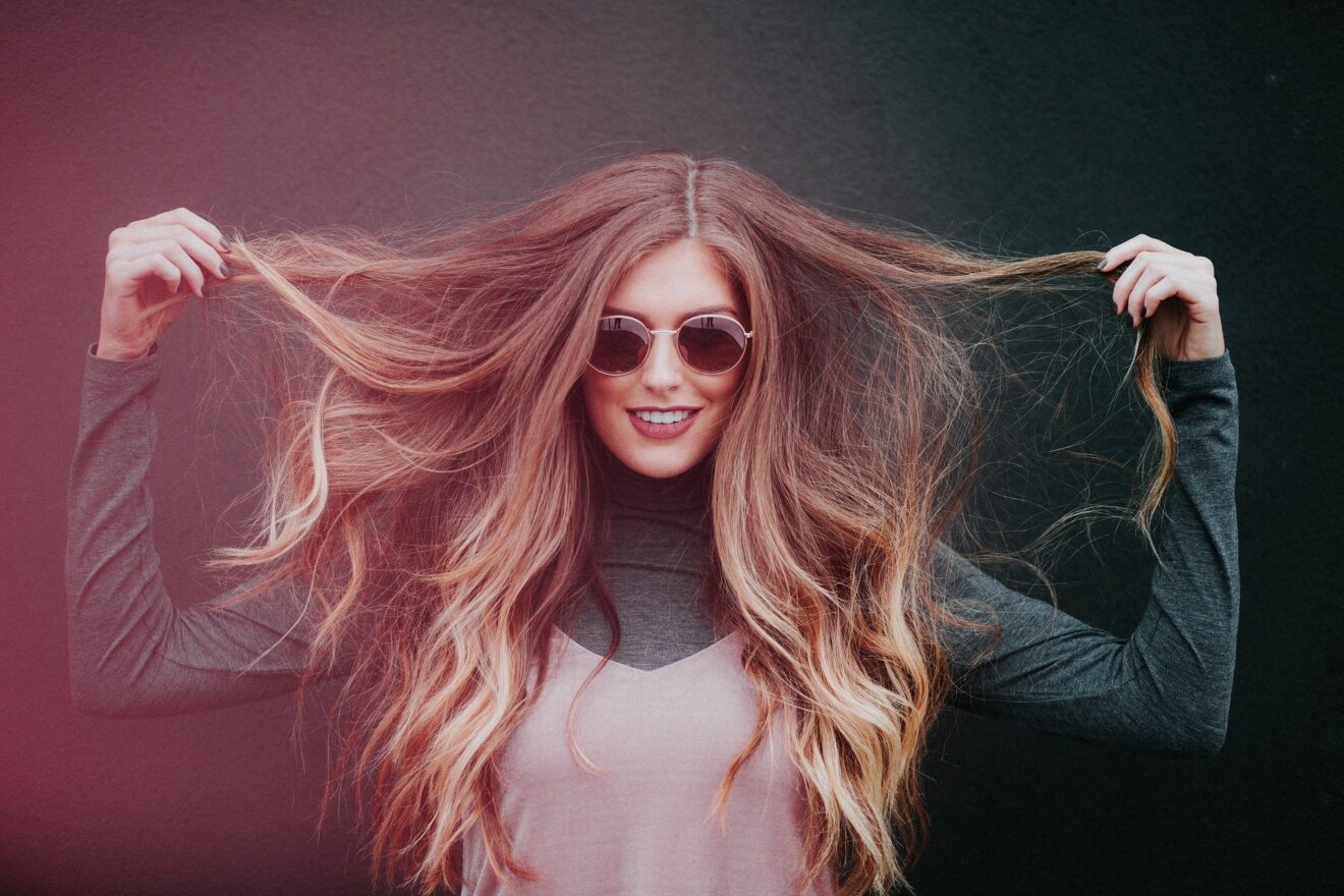 Capelli secchi? Nutrili con la maschera all'avocado