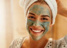 Maschera viso all'argilla per la pelle grassa