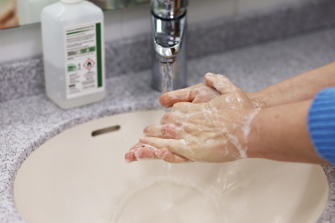 irritazione alle mani per troppi lavaggi: come evitarlo