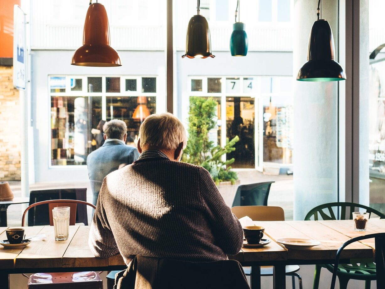 alimentazione per anziani: dieta e cibi consigliati