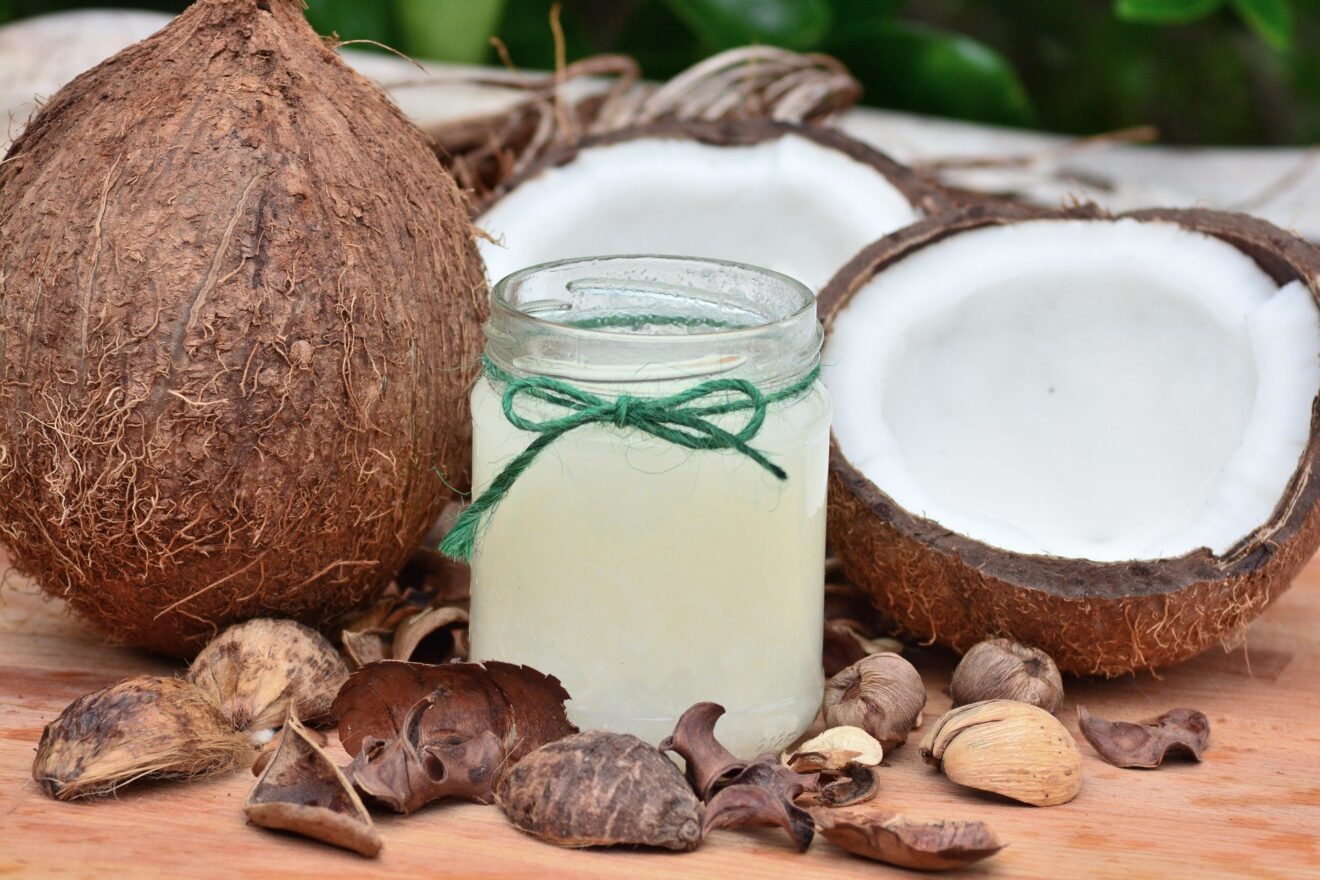 Olio di cocco per nutrire la pelle e renderla morbida