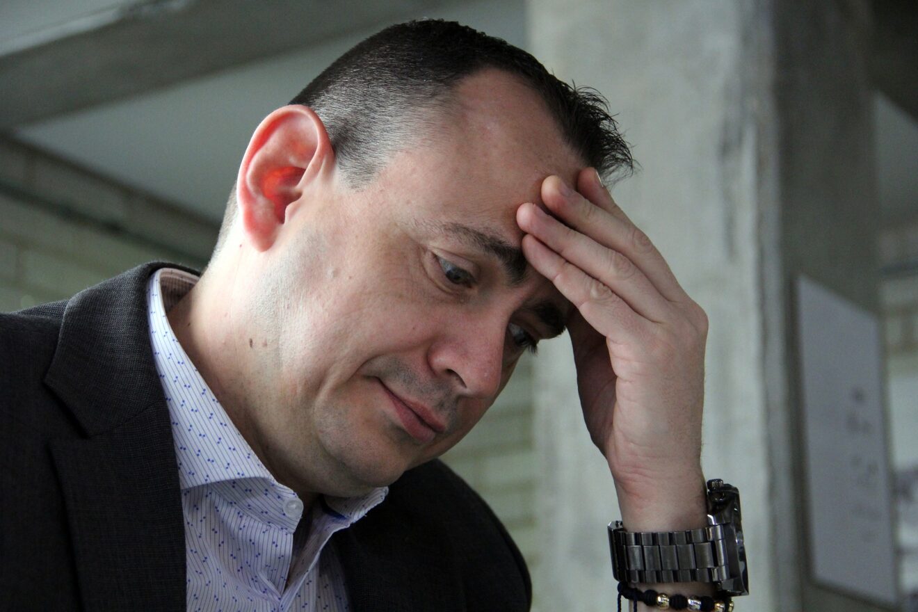obesità mal di testa