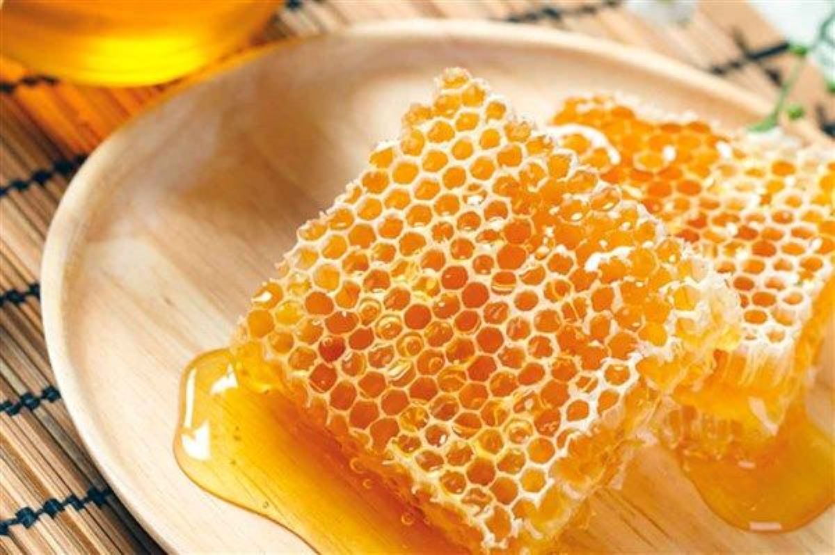 Valori nutrizionali e calorie del miele