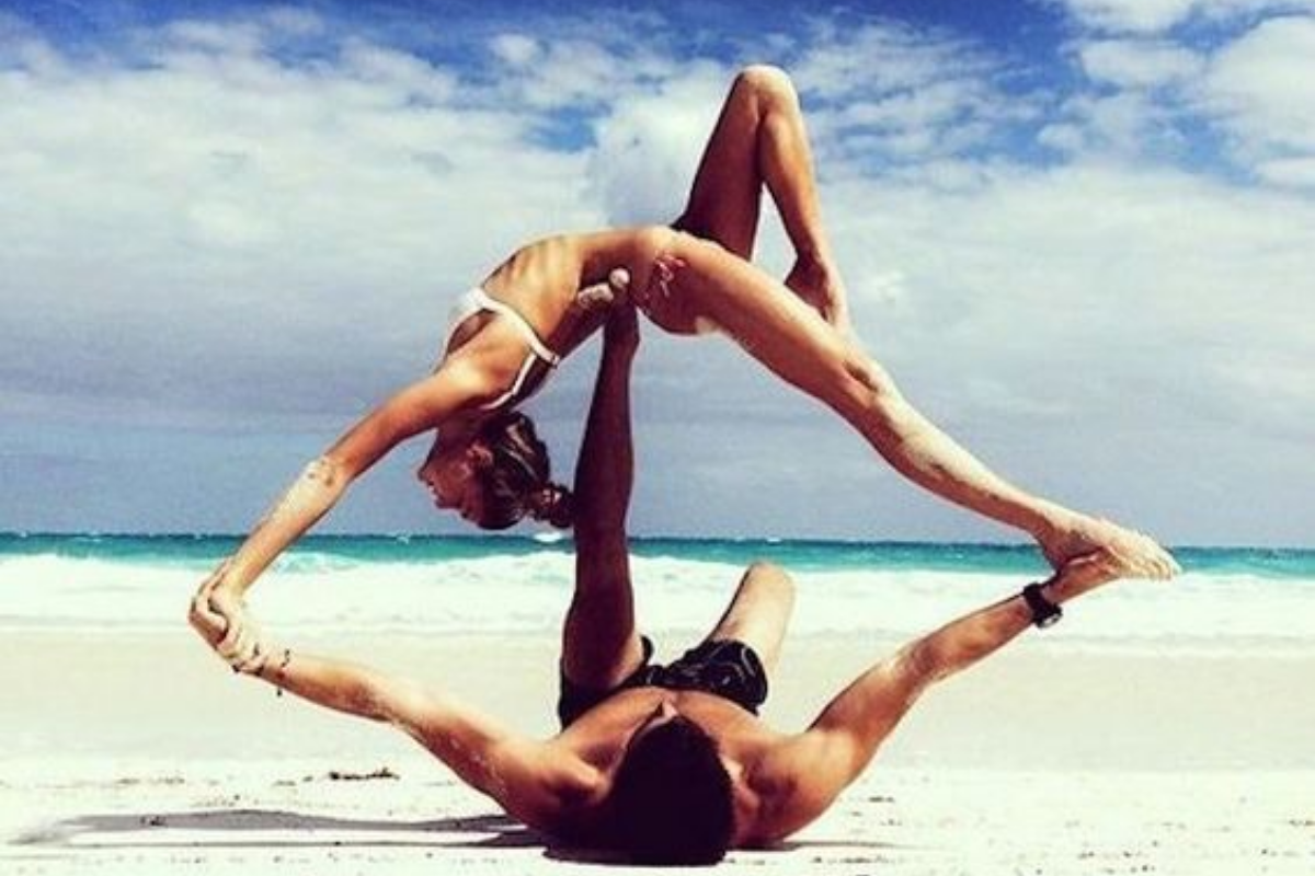 Yoga acrobatico cos'è