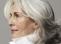 Capelli bianchi: come togliere il giallo