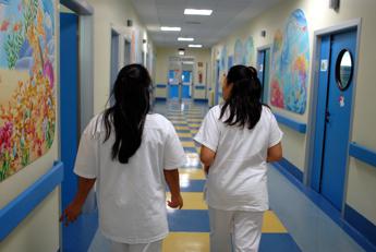 8 marzo la professione infermieristica e donna in italia sono il 76 degli iscritti 2