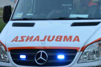 emergenza in tilt 60 ambulanze in coda davanti ai pronto soccorso 2