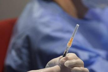 vaccino anti melanoma al pascale di napoli somministrata la prima dose ditalia 2