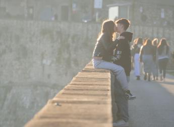 san valentino il regalo ideale scambiarsi baci e microbiota 2
