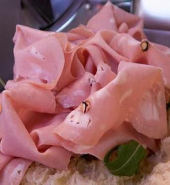 via libera alla mortadella in tutte le diete minelli ricca di aminoacidi e micronutrienti 2