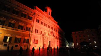 salute giornata sclerosi multipla stasera litalia si illumina di rosso 2