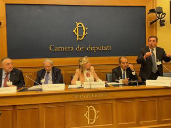 esami e visite in farmacia uap rispettare requisiti e legalita 2