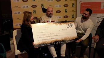 successo per natale solidale aisla raccolti 230mila euro per la ricerca 2