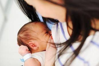 caldo ostetriche allattamento puo essere piu faticoso e bebe cambia ritmi 2