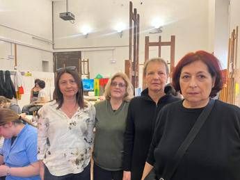 al pascale di napoli laccademia di belle arti colora il reparto di ematologia 2