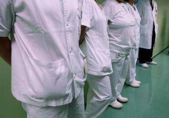 medici pagano 4 mld di irpef sindacato cimo stipendi bassi e fuga allestero 2