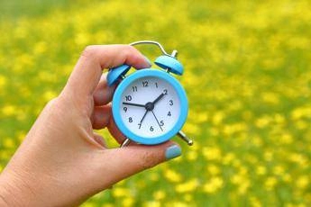 ora legale dal 30 marzo scienziati divisi fa bene o male 2