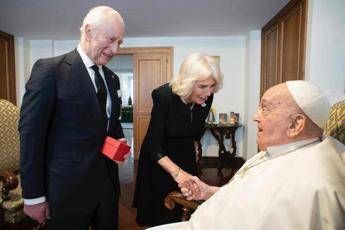 papa francesco lesperto imprudenza esporlo a persone e a sbalzi di temperature 2