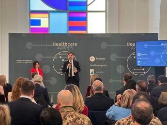 salute formiche e healthcare policy premiano liris e cicchetti 2