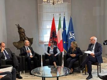 tumori con la nave della salute alleanza italia albania per prevenzione e lotta a obesita 2