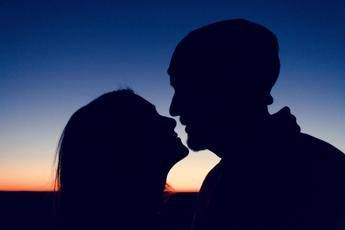 il glutine passa attraverso un bacio studio risponde alle paure dei celiaci 2