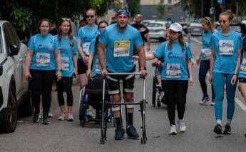 torna a camminare dopo lesione al midollo caso unico al mondo al san raffaele di milano 2