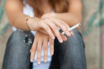 tumori almeno 1 sigaretta per 17 adolescenti aiot a scuola prevenzione cancro polmone 2