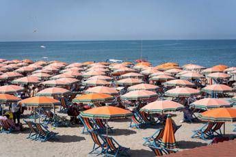 melanoma e tumori della pelle dermatologi idi in campo per screening gratuiti 2