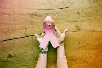 cancro seno metastatico ok aifa a cura mirata 45 rischio progressione o morte 2