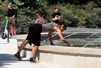 temperature roventi in italia oggi bollino rosso in 20 citta per il caldo 2