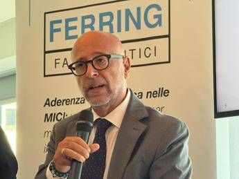 salute mici salanitri ferring con clinici e pazienti per aderenza terapeutica 2