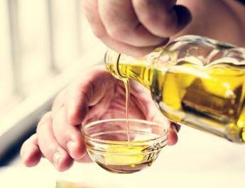 olio extravergine doliva difende cuore e cervello tutte le proprieta 2