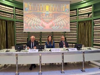 fumo aiom airc e fondazione veronesi lanciano raccolta firme per proposta di legge 2