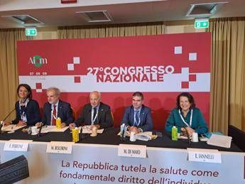 tumori aiom 16 donne costrette a lasciare il lavoro dopo la diagnosi 2