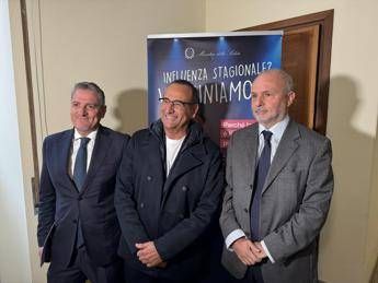 influenza al via spot tv con carlo conti io vaccinato spero lo facciano in tanti 2