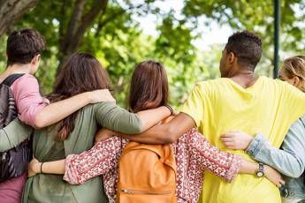 mal di schiena nei giovani ne soffre il 20 errori da non fare consigli e falsi miti 2