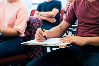 allarme spritz a colazione i rischi per gli studenti effetti immediati su cervello 2