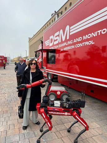 cosi lavora fiamma cane robot microbiologo al servizio dei vigili del fuoco 2