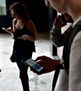 gen z e la telefobia ecco perche oggi si preferiscono i messaggi alle chiamate 2