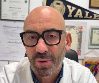 smartphone prima di dormire provoca problemi seri lallarme di bassetti 2