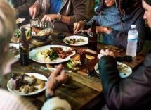 dalla colomba alle uova fino a 3 000 calorie a pranzo i consigli dellesperta dopo gli eccessi 2