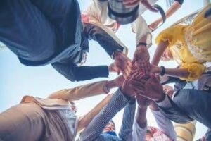 ucb continua limpegno a fianco del villaggio sos bambini di saronno 2