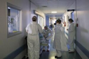 covid medici radiati vengono reintegrati burioni e bassetti vergogna 2