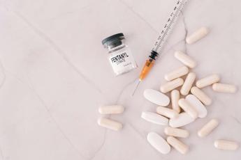 fentanyl la carica dei nuovi oppioidi sintetici in europa 7 new entry solo nel 2025 2